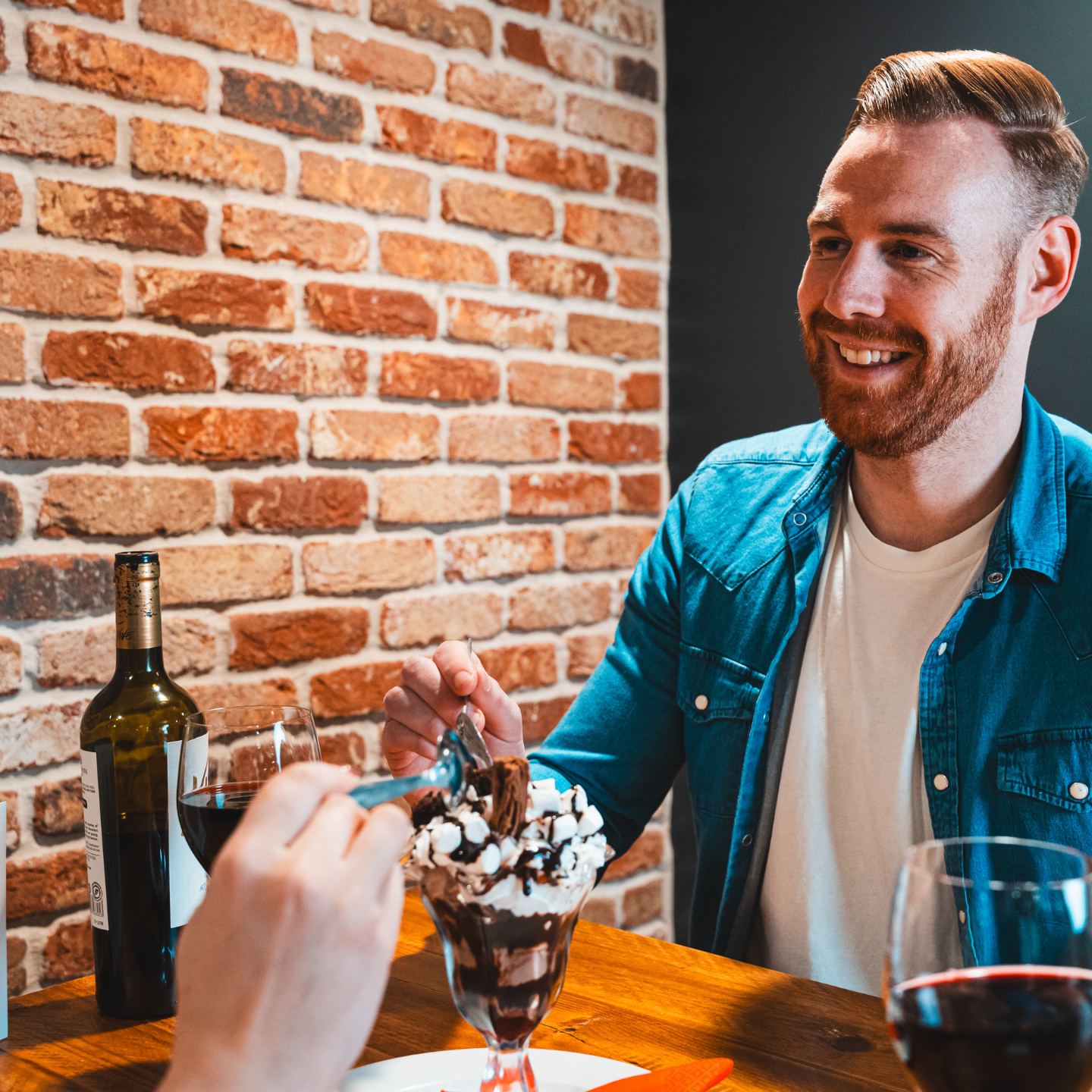 Valentine’s Weekend Dining & Treat Menu at The Kingsbridge in Bourton on the Water