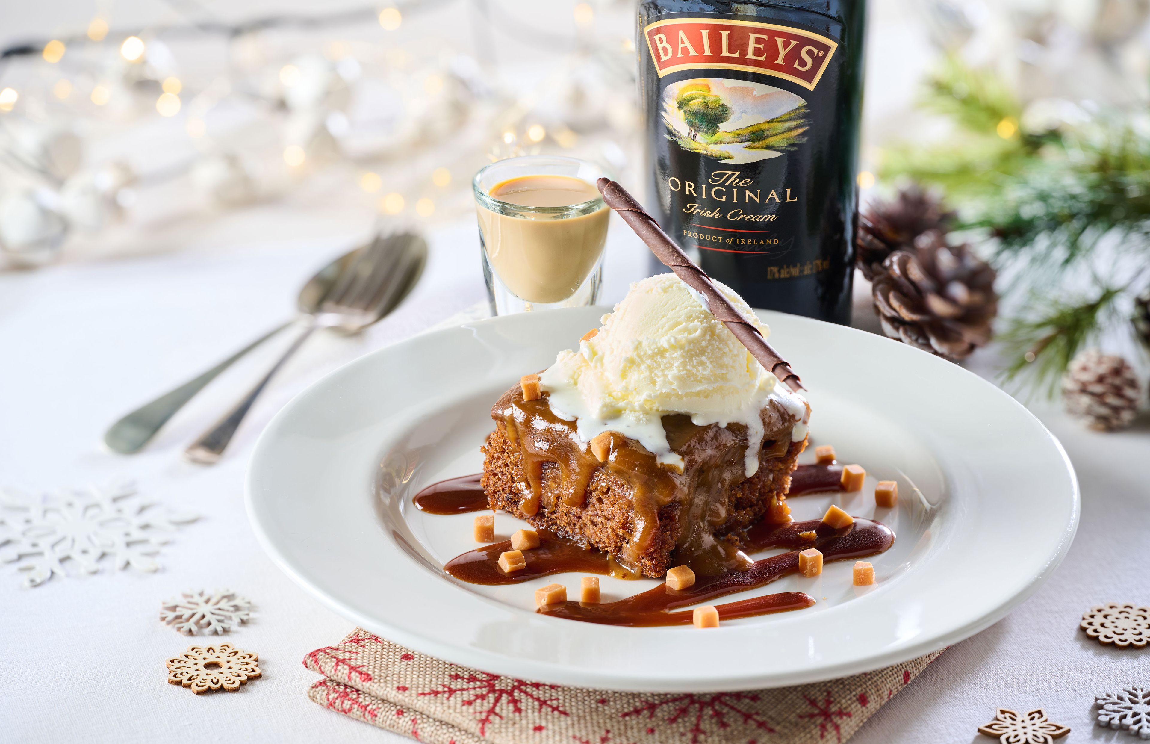 Festive Lunch & Dinner at The Kingsbridge in Bourton on the Water