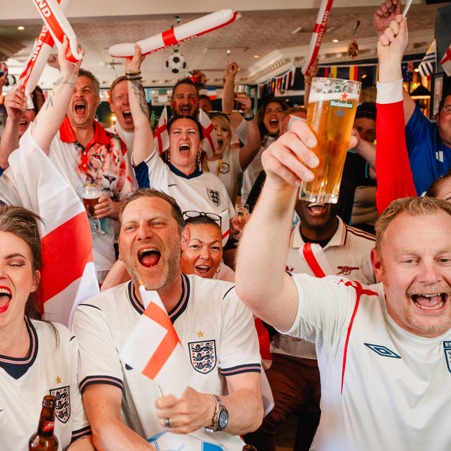 This summer hits different at your local The Kingsbridge in Bourton on the Water